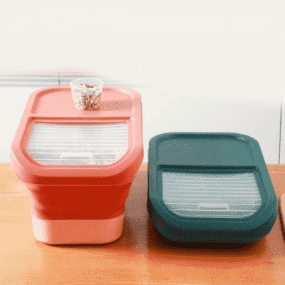 boite Ă croquettes chien pliable KibbleDog